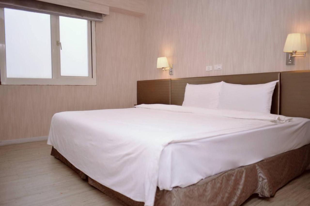 Walker Hotel - Sanchong Тайбэй Экстерьер фото