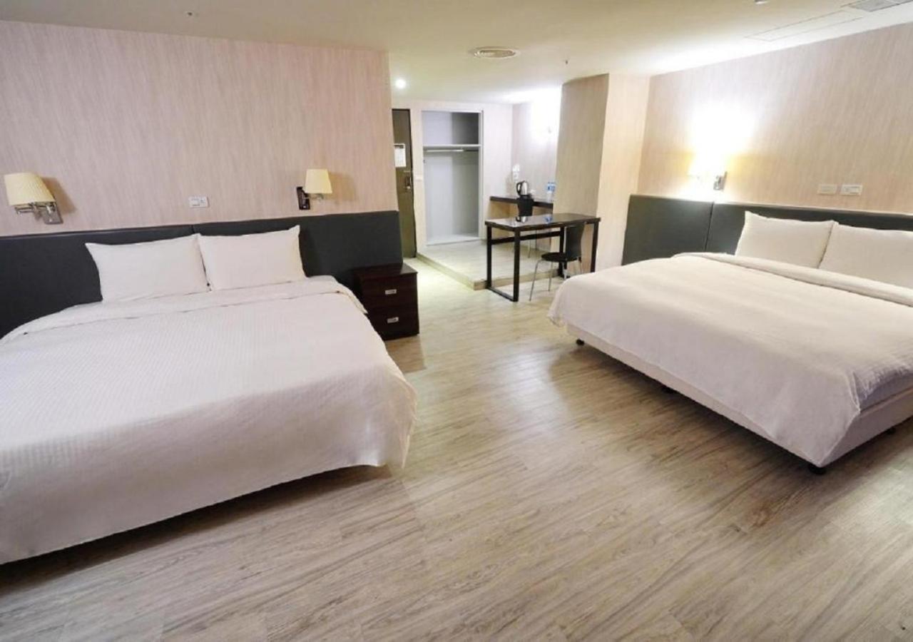 Walker Hotel - Sanchong Тайбэй Экстерьер фото