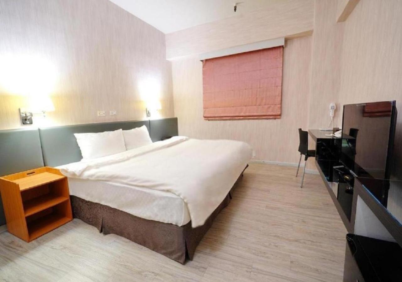 Walker Hotel - Sanchong Тайбэй Экстерьер фото